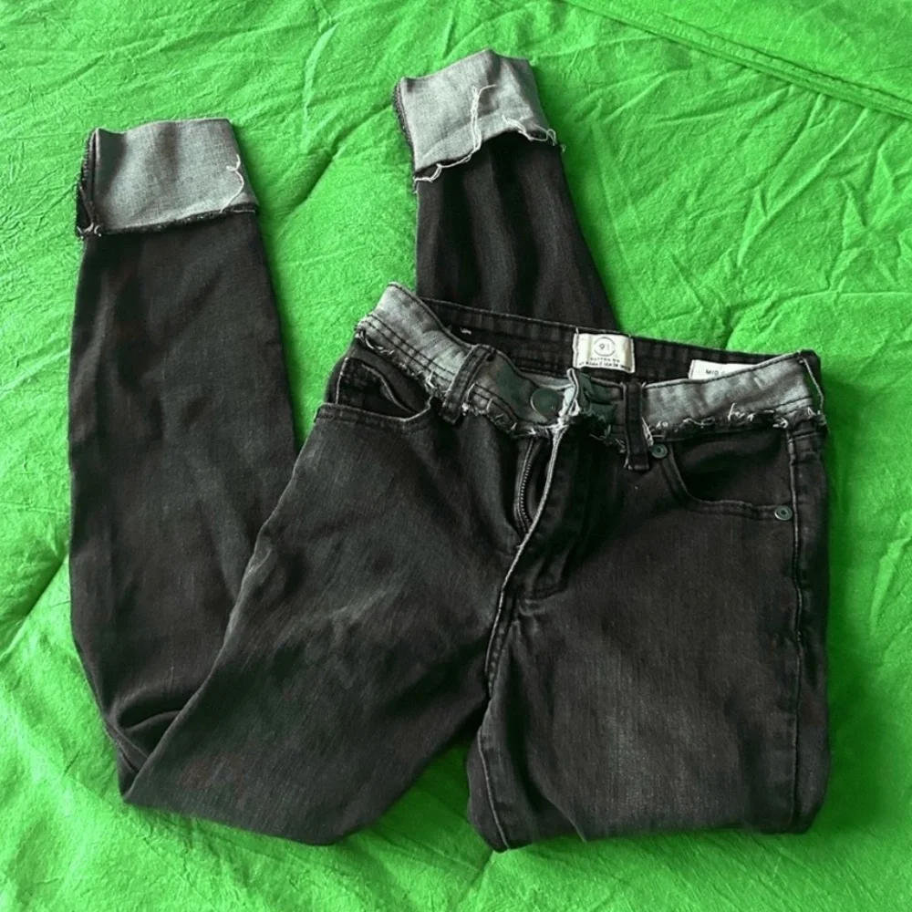 Sexy Y2K Grunge Mid Jeans - Picture 1 of 8